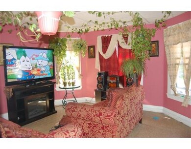 26 Florence St unit 28, Lawrence, MA 01841 - photo 4