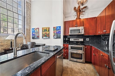 The Cotton Mill unit 109, New Orleans, LA 70130 - photo 4