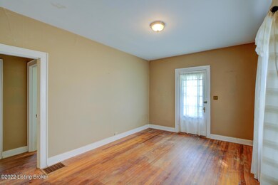 1226 Crown Ave, Louisville, KY 40204 - photo 4