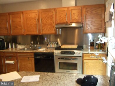 7456 Colton Ln, Manassas, VA 20109 - photo 2