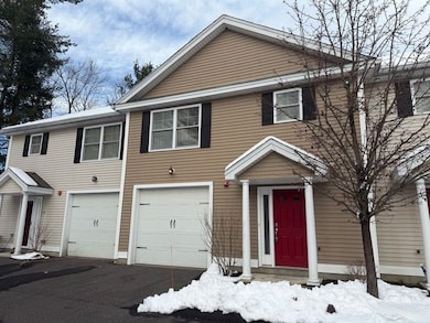 75 Deerwood Dr unit E, Nashua, NH 03063 - photo 2