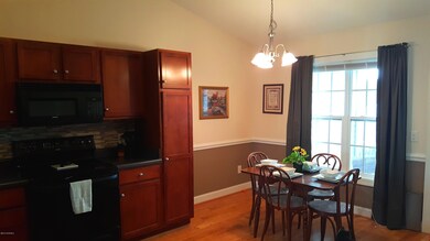 2300 Saddleback Dr unit B, Winterville, NC 28590 - photo 3