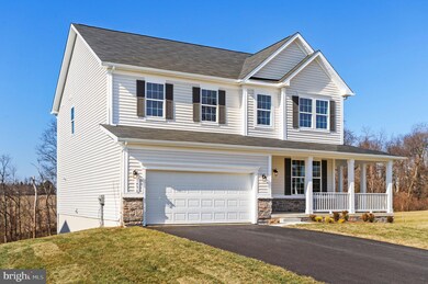 1496 Finch Dr, Chambersburg, PA 17202 - photo 2