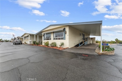 12582 2nd St unit 32, Yucaipa, CA 92399 - photo 4