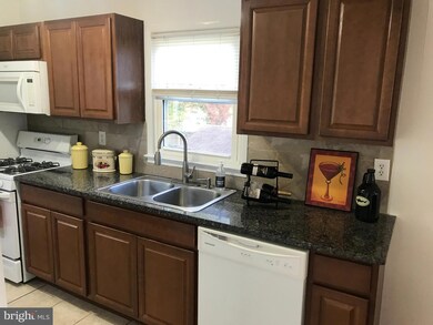 109 Runyon Ct, Manassas Park, VA 20111 - photo 5