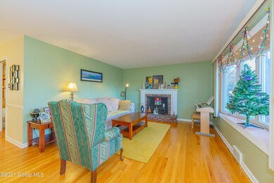 1 Livingroom 2