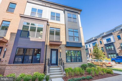 2038 Tysons Ridgeline Rd, Pimmit Hills, VA 22043 - photo 2