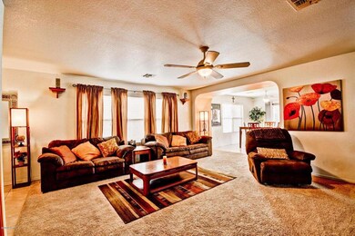 05 Living Rm