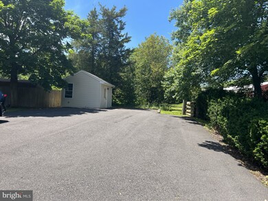 38 Mainland Rd, Harleysville, PA 19438 - photo 4