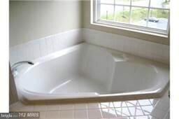 12005 Kemps Landing Cir, Manassas, VA 20109 - photo 4