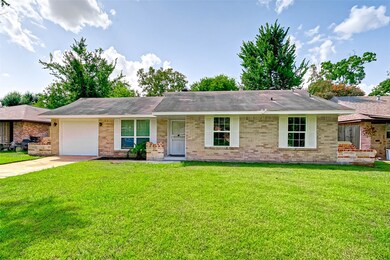 6318 Maple Hill Dr, Houston, TX 77088 - photo 5