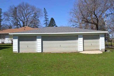 5102 University Ave, Cedar Falls, IA 50613 - photo 6