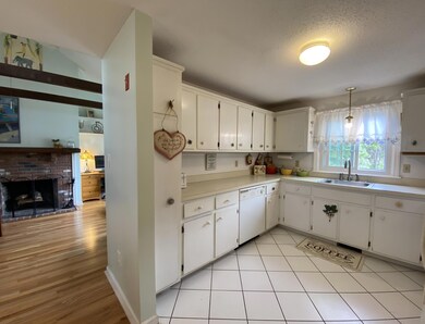 9 Warren Rd unit 25A, Yarmouth Port, MA 02675 - photo 5