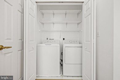 4550 Strutfield Ln unit 2325, Alexandria, VA 22311 - photo 3