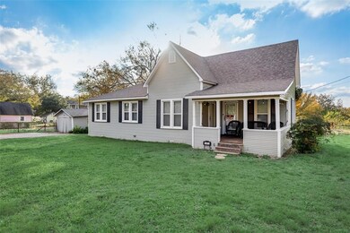 107 N Gowdy St, Whitewright, TX 75491 - photo 3