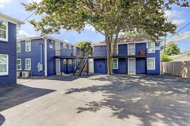 1009 Enid St unit 4, Houston, TX 77009 - photo 2