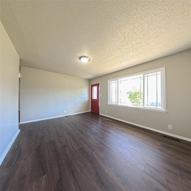 701 S 7th Ave, Marshalltown, IA 50158 - photo 6