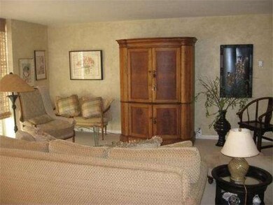 Imperial Towers unit 709, Chestnut Hill, MA 02467 - photo 4