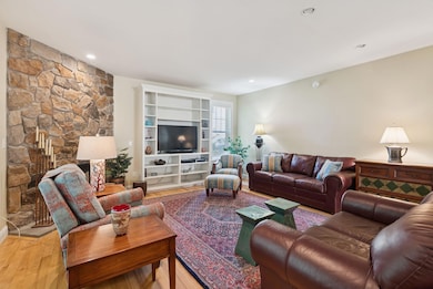 54 Sycamore Ln unit 19, Kennebunk, ME 04043 - photo 3