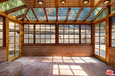 21801 Martinez St, Woodland Hills, CA 91364 - photo 6