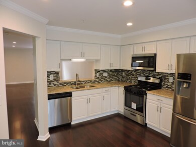 10814 Sherwood Hill Rd, Owings Mills, MD 21117 - photo 4