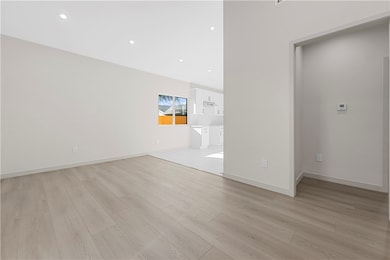 13249 Kagel Canyon St, Los Angeles, CA 91331 - photo 7