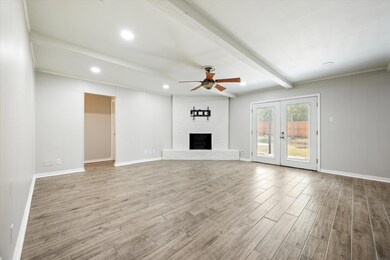 8800 Chilton Ct, North Richland Hills, TX 76182 - photo 6