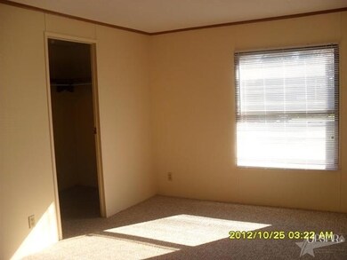 502 W Plate Glass St unit 1, Montpelier, IN 47359 - photo 5