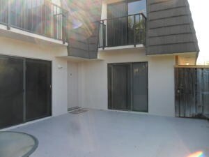 1226 12th Ct, Jupiter, FL 33477 - photo 2