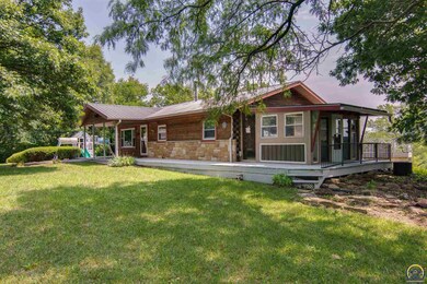 9506 T Rd, Hoyt, KS 66440 - photo 2