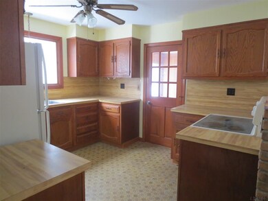 31 Harrison Ave, Delmar, NY 12054 - photo 2