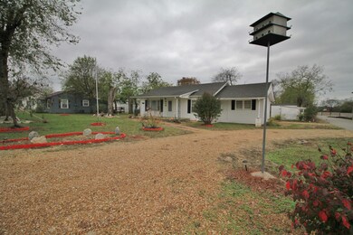 516 Prichard St, Lebanon, TN 37087 - photo 2