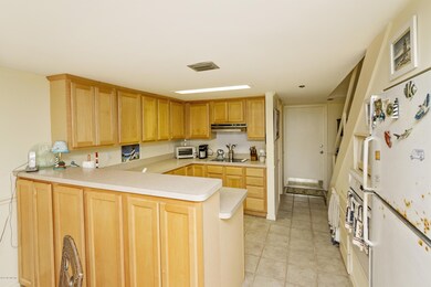 004_Kitchen