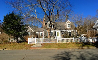 10 Harbor View Ln, Vineyard Haven, MA 02568 - photo 2