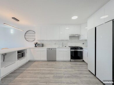 The Galaxy Towers unit 6B, Guttenberg, NJ 07093 - photo 6