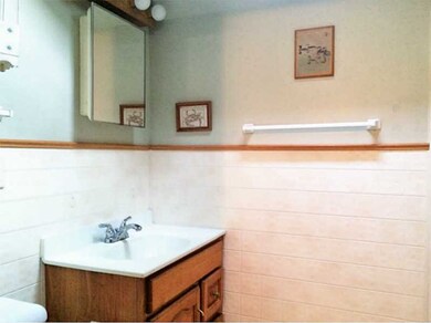 42 Maple St, Wakefield, RI 02879 - photo 4
