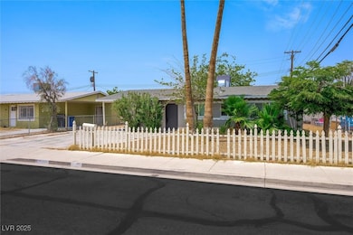 1904 Hart Ave, North Las Vegas, NV 89032 - photo 5