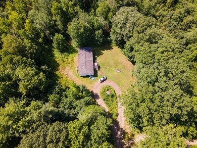 168 Graylock Road, Warren