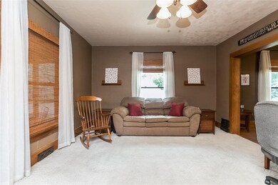 429 10th St NW, Cedar Rapids, IA 52405 - photo 6