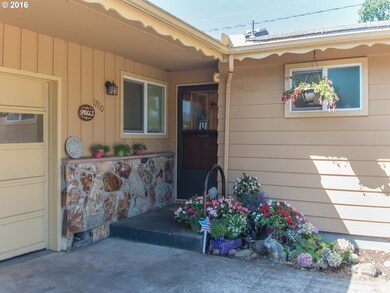 1780 Monterey Ln, Eugene, OR 97401 - photo 5