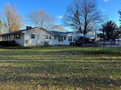 11 Sylvia Heights, Hadley, MA 01035 - photo 4