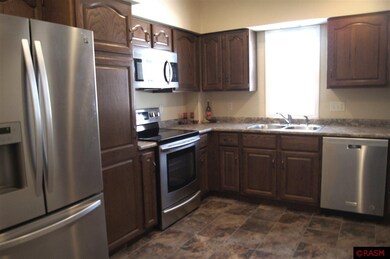 126 N Payne St, New Ulm, MN 56073 - photo 3