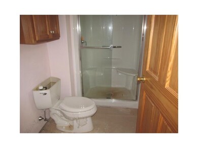 Full Bath.