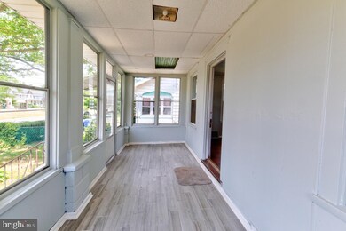 508 W Broad St, Palmyra, NJ 08065 - photo 2