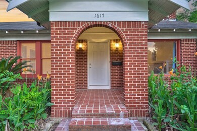 1617 Hawthorne St, Houston, TX 77006 - photo 4