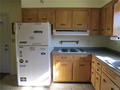 2908 Reading Rd, Allentown, PA 18103 - photo 2