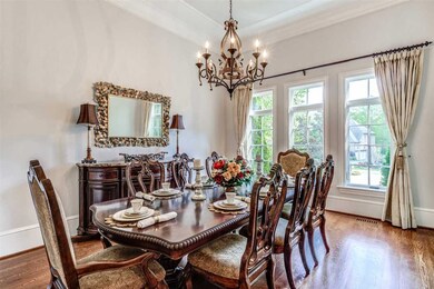 Lots of room for family dinners