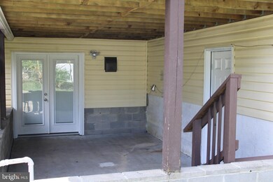 10709 N Lansdale St, Glenn Dale, MD 20769 - photo 6