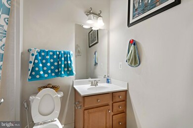 25072 Becerra Terrace, Chantilly, VA 20152 - photo 2