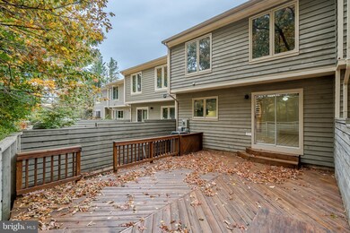 1960 Lakeport Way, Reston, VA 20191 - photo 3